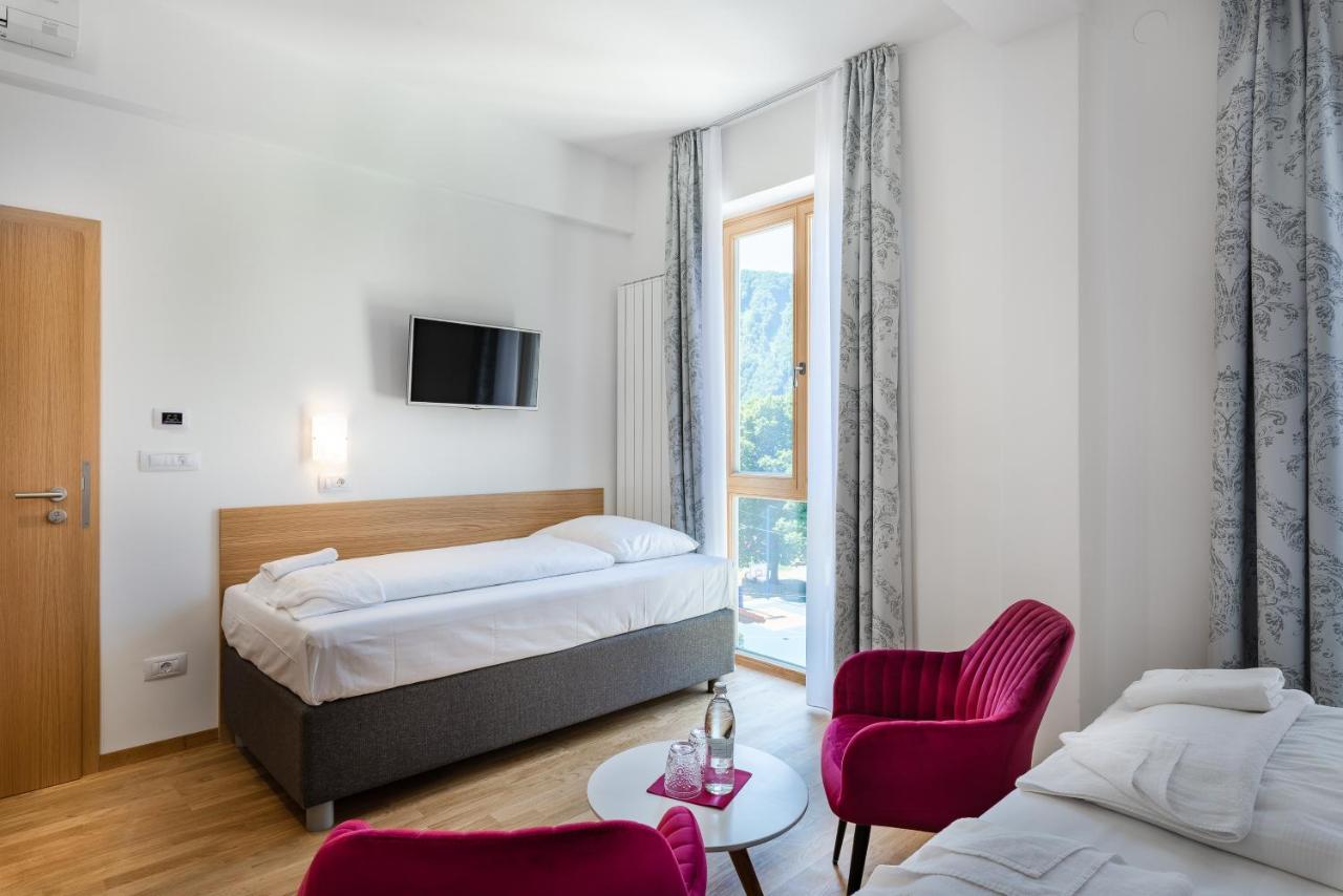Hotel Dvorec Tolmin Kültér fotó