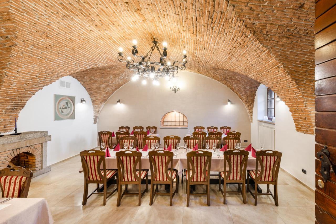 Hotel Dvorec Tolmin Kültér fotó