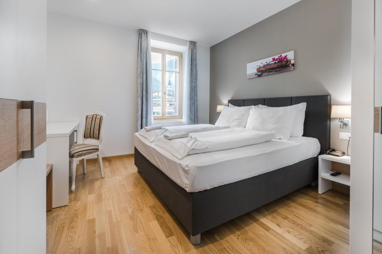 Hotel Dvorec Tolmin Kültér fotó