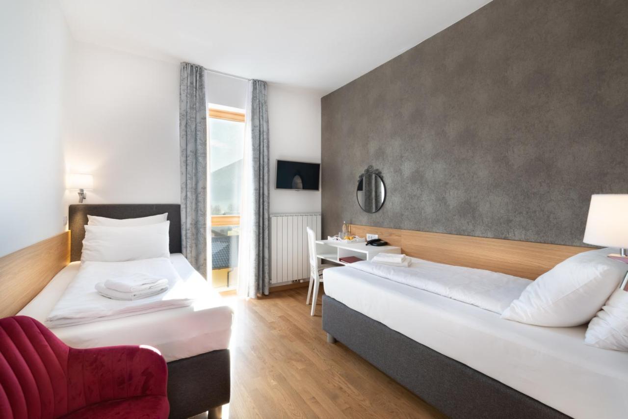 Hotel Dvorec Tolmin Kültér fotó