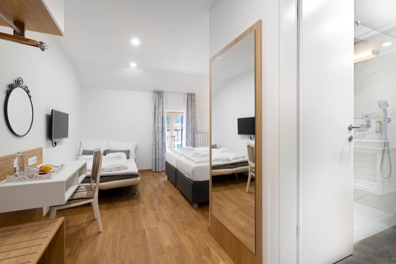 Hotel Dvorec Tolmin Kültér fotó