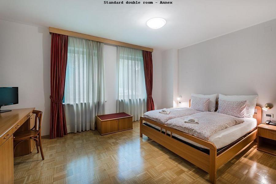 Hotel Dvorec Tolmin Kültér fotó