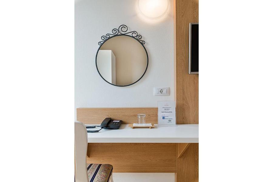 Hotel Dvorec Tolmin Kültér fotó