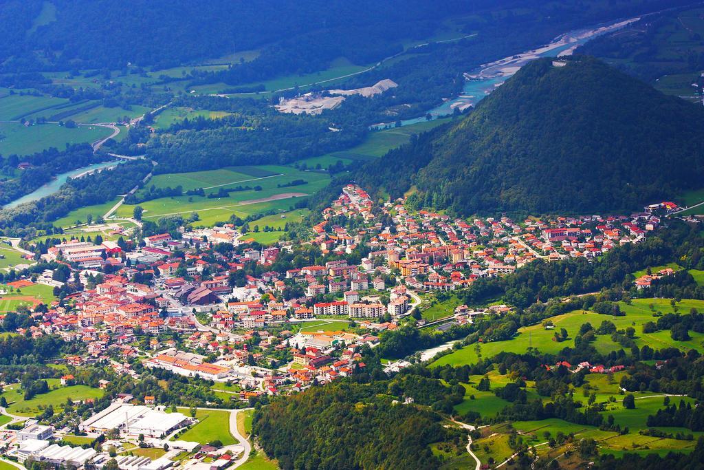 Hotel Dvorec Tolmin Kültér fotó
