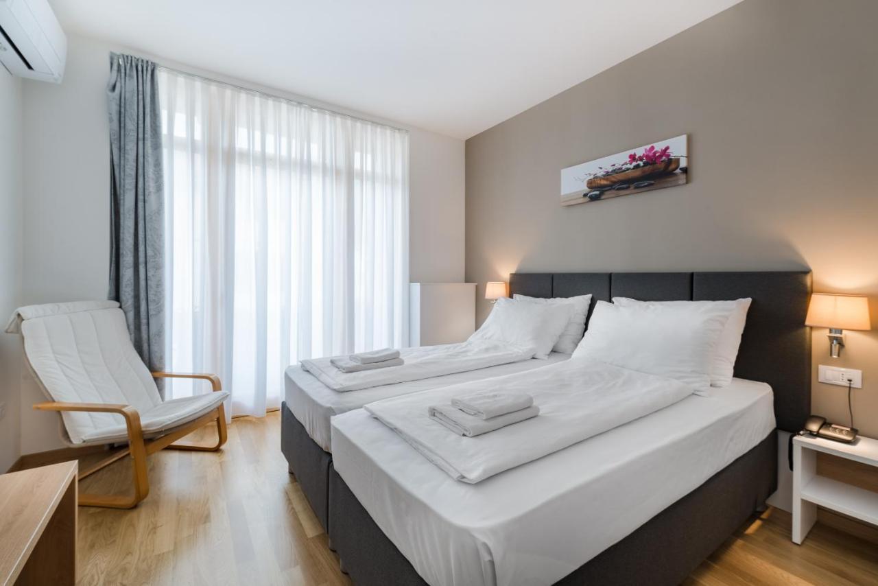 Hotel Dvorec Tolmin Kültér fotó