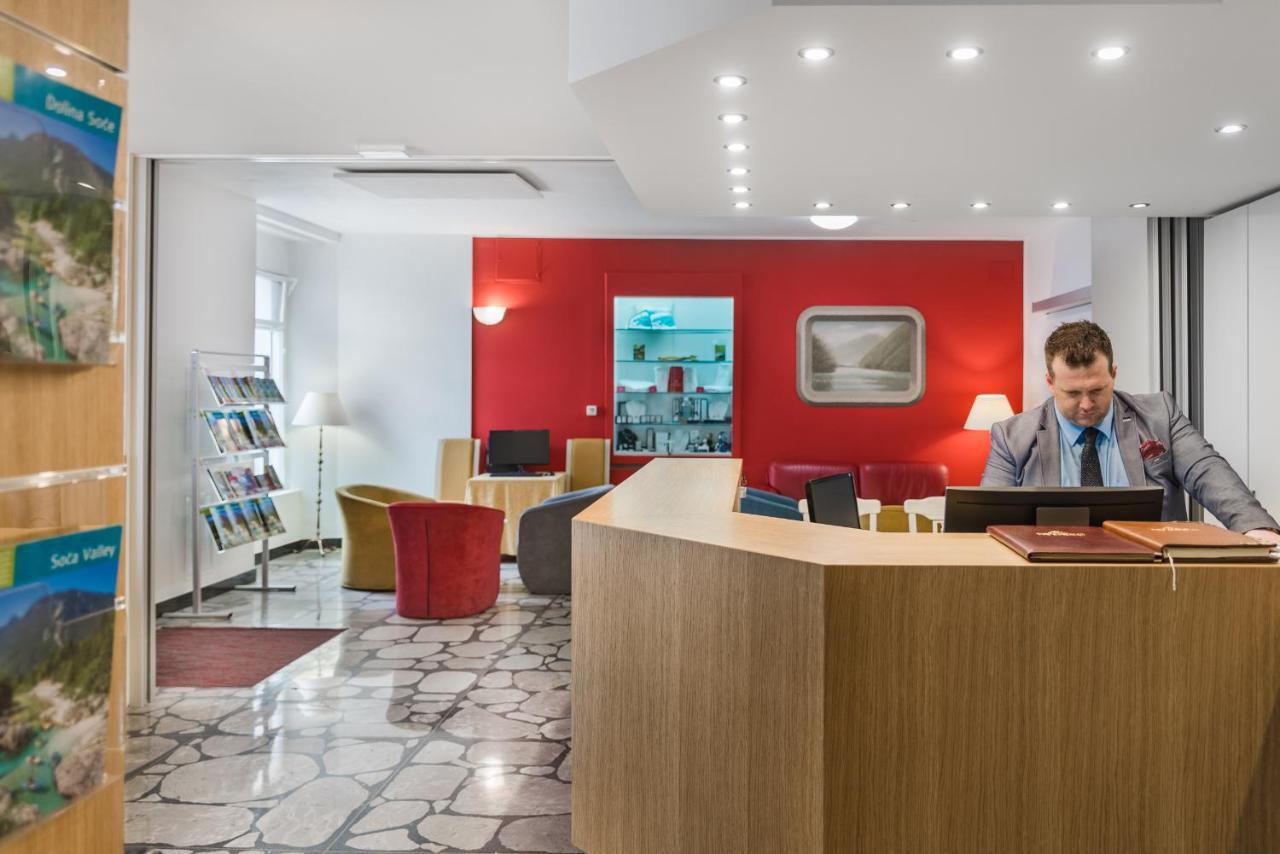 Hotel Dvorec Tolmin Kültér fotó